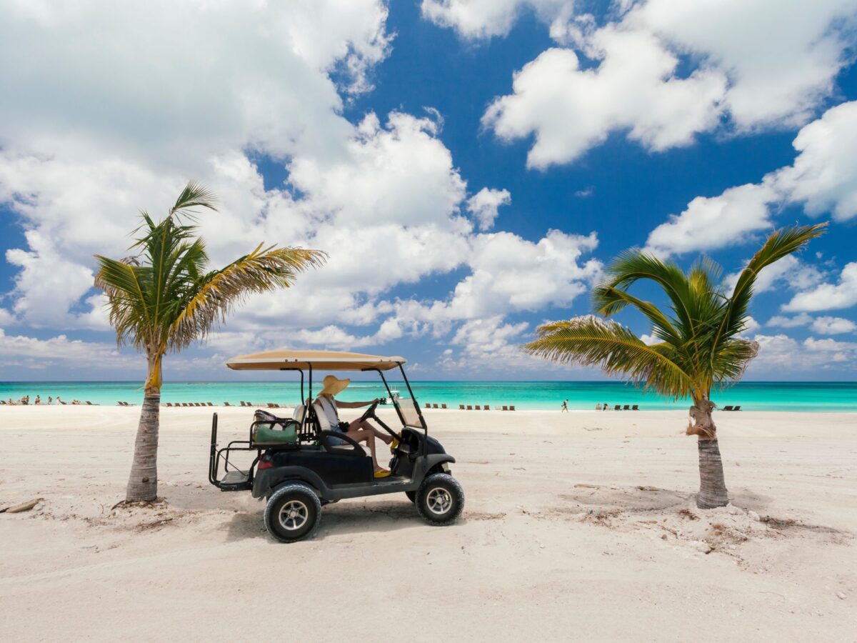 Sports Etiquette: Tips for Driving a Golf Cart Safely
